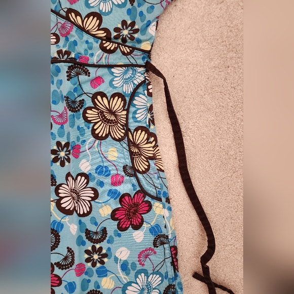 S.C.R.U.B.S , scrub top. Small - Picture 2 of 6